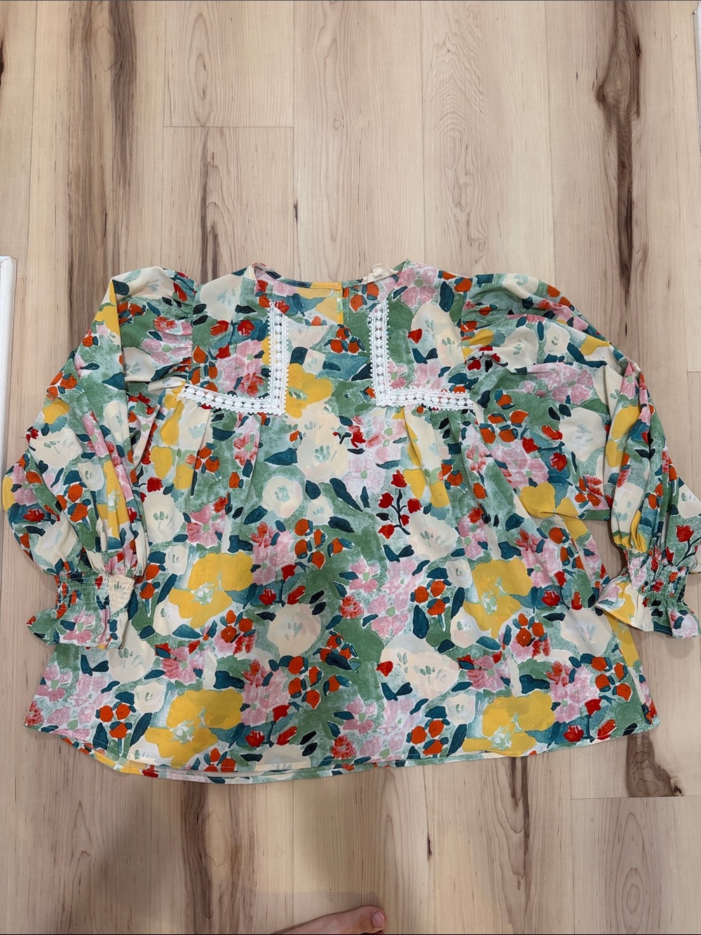 Entro Floral Puff Sleeve Top